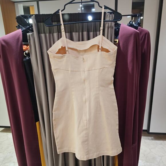 NWT - Avec Les Filles Denim Mini Stretch Cream Dress Size: 6 - Picture 6 of 8